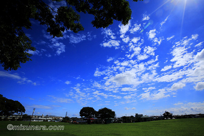 ひつじ雲 秋空