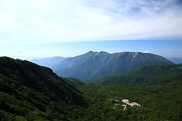 流石・大倉・三倉の山々